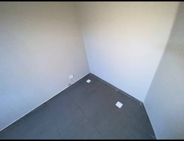 145M² BUILDING TO LET IN RUSTENBURG CENTRAL